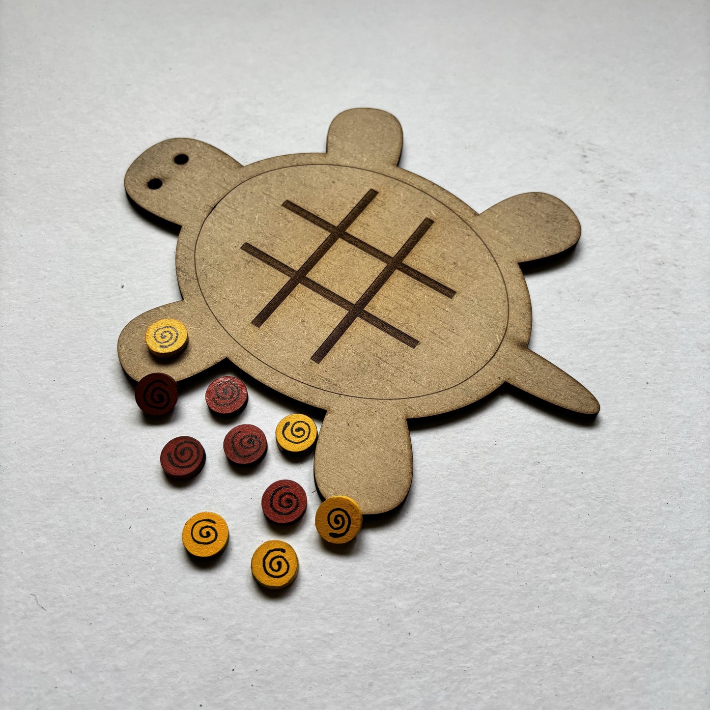 Wooden TIC TAC TOE for children Tortoise-shaped game with wooden pieces
