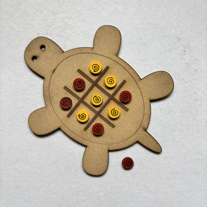 Wooden TIC TAC TOE for children Tortoise-shaped game with colored discs